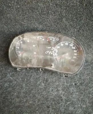 Volkswagen Polo Speedometer (instrument cluster) 88311330