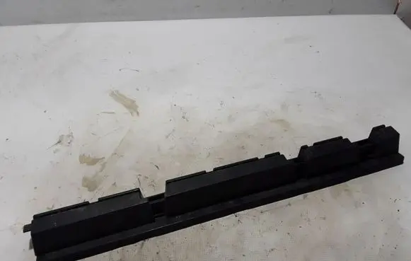 Volvo S90, V90 Sill supporting ledge 31386131