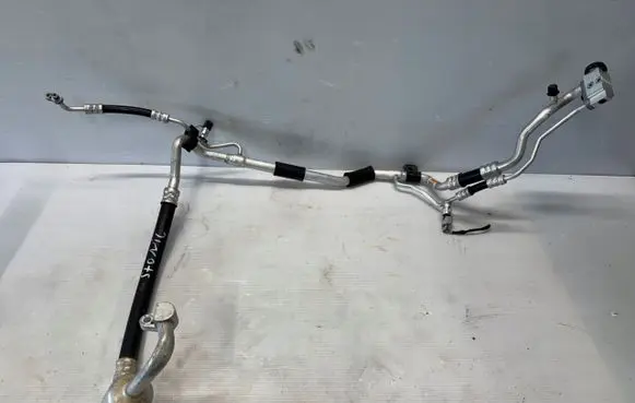 KIA Stonic Air conditioning (A/C) pipe/hose 