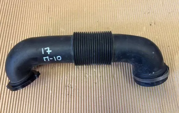 Mercedes-Benz B W245 Air intake hose/pipe A6400900929