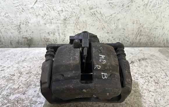 Mercedes-Benz B W245 Front brake caliper