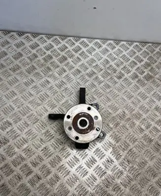 Dacia Spring Front wheel hub 002