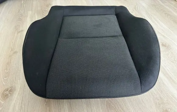 Mercedes-Benz C W204 Front passenger seat console base A2049108800 2049108800
