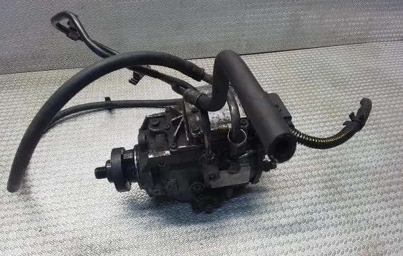Opel Vectra B Fuel injection high pressure pump 0281001827