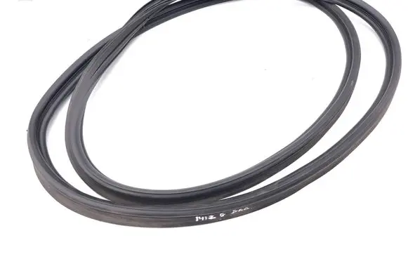 Honda CR-V Trunk rubber seal (body) 