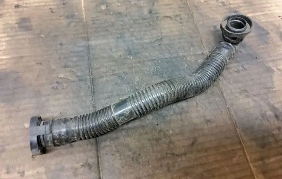 Volkswagen Golf IV Other engine bay part
