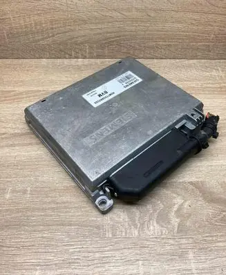 Renault Espace II Engine control unit/module ECU HOM7700860329 S111723105A WithPlug