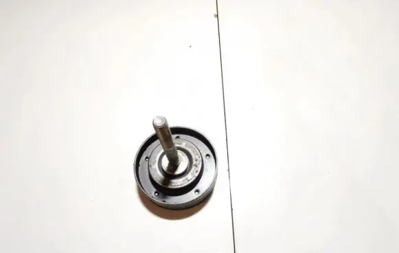 Volkswagen Fox Belt tensioner pulley 