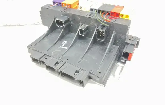 Mercedes-Benz CL C215 Fuse module A0285459832