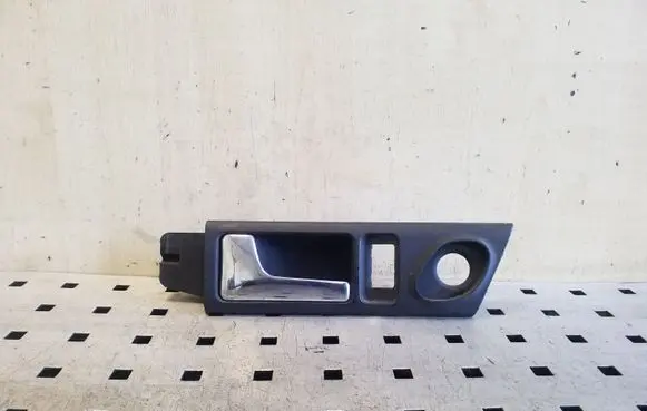 Audi A6 S6 C4 4A Rear door interior handle 4A0839019C