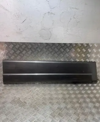 KIA Sorento Front door trim (molding) 87731