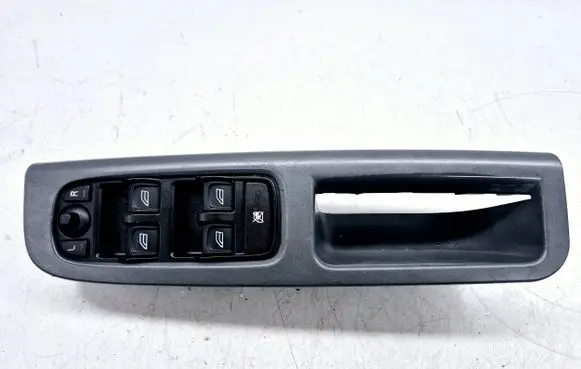Volvo V50 Electric window control switch 30773210 03454100