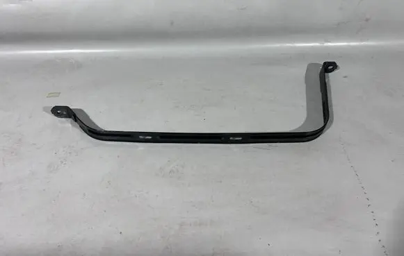 Fuel tank mounting bracket