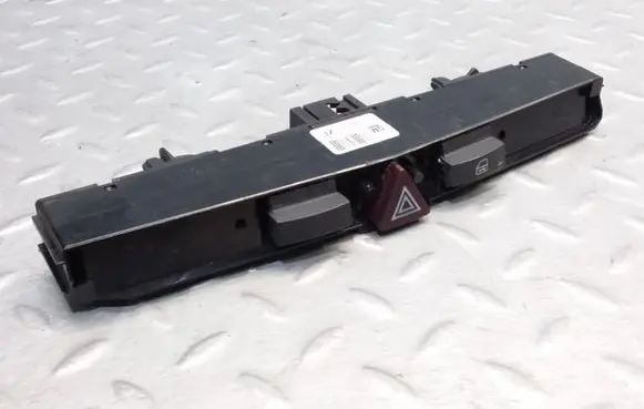 Opel Zafira B Hazard light switch 13100105