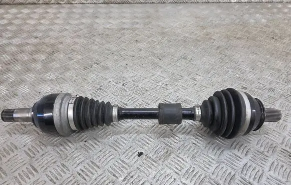 Mercedes-Benz CLA C118 X118 Front driveshaft