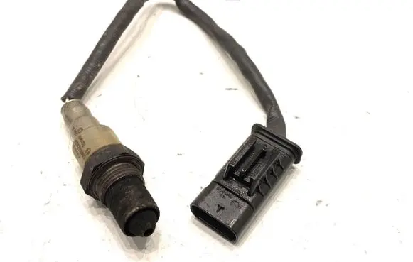 BMW 5 G30 G31 G38 Lambda probe sensor 8589665