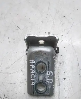 Peugeot 5008 Rear door lower hinge