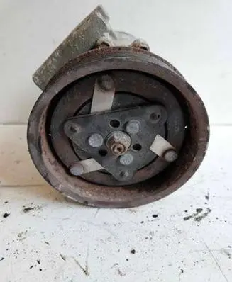 Renault Clio III Air conditioning (A/C) compressor (pump) 8500578855 02974202762