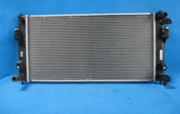Nissan Leaf I (ZE0) Coolant radiator
