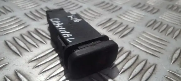 KIA Carnival Hazard light switch 9a11