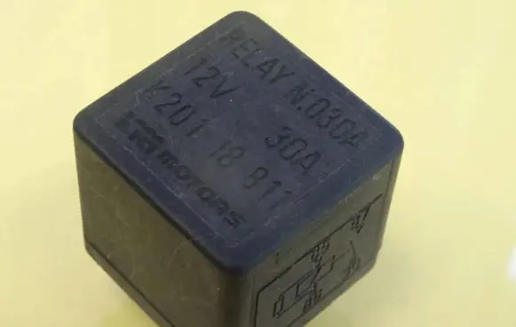KIA Sephia Other relay K20118811