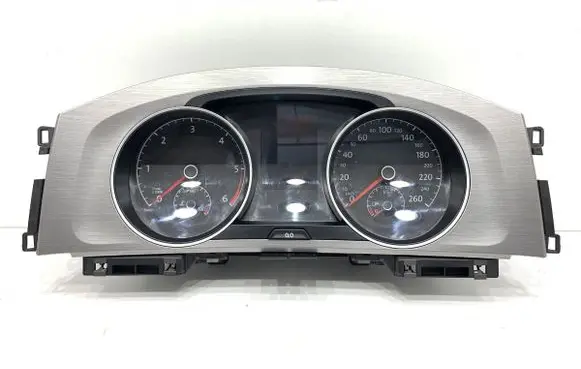Volkswagen Golf VII Speedometer (instrument cluster) 5G1920741