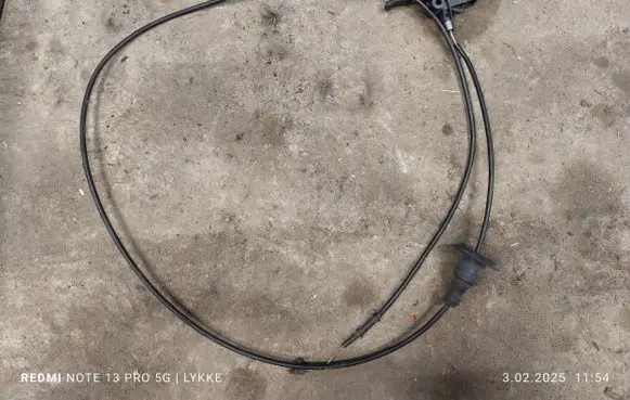 Citroen C4 I Engine bonnet/hood lock release cable 239172 2391721