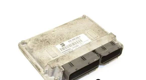 Seat Ibiza III (6L) Engine control unit/module 03E906033P