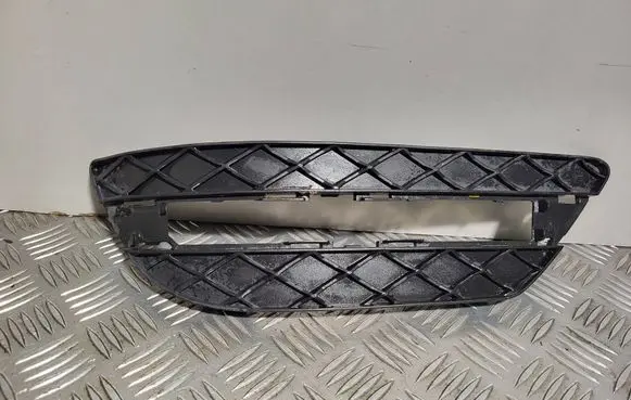 Mercedes-Benz C W204 Front bumper lower grill A2048803224