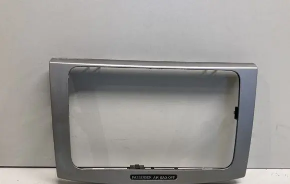 Volkswagen PASSAT B6 Radio/GPS head unit trim 3C0858069M