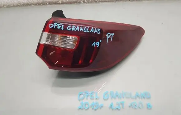 Opel Grandland X Rear/tail lights YP00098280