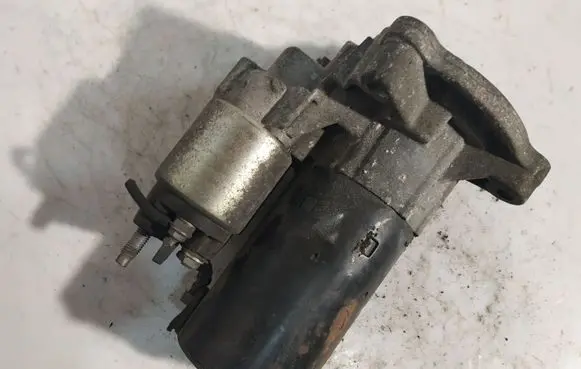 Citroen C5 Starter motor 0001108400