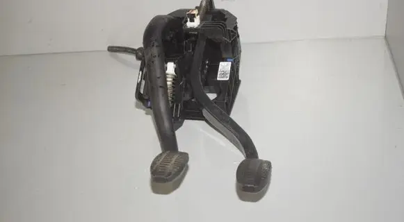 BMW X1 F48 F49 Pedal assembly 6870848 35006870848