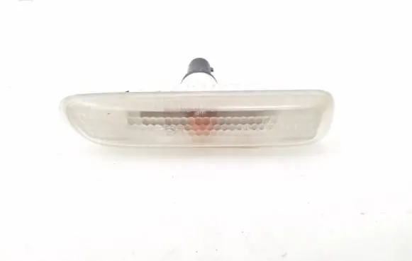 BMW 3 E46 Front fender indicator light 2228591