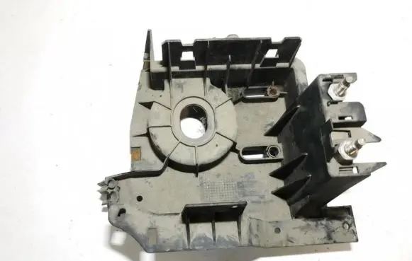 Battery box tray