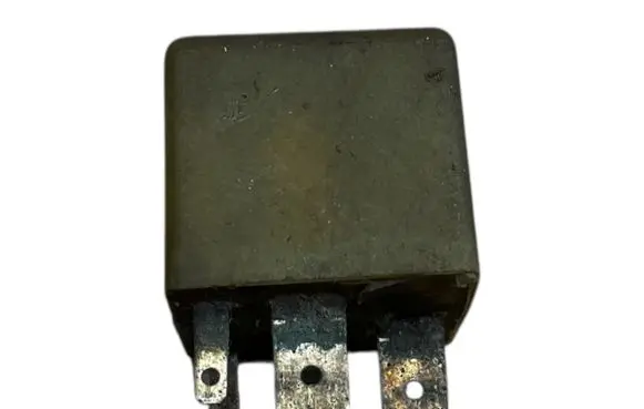 BMW 5 E34 Other relay 61311368327 895085