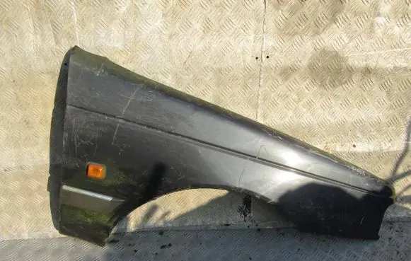 Peugeot 405 Fender