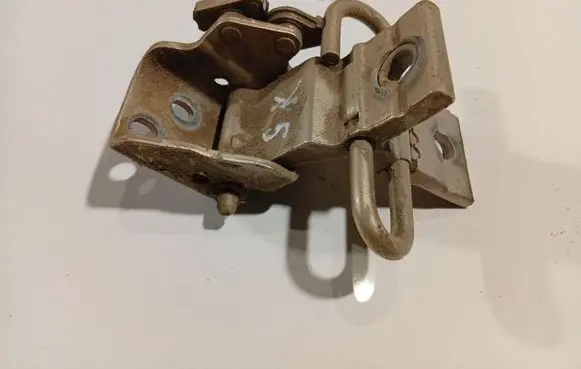 Audi 80 90 B3 Rear door lower hinge