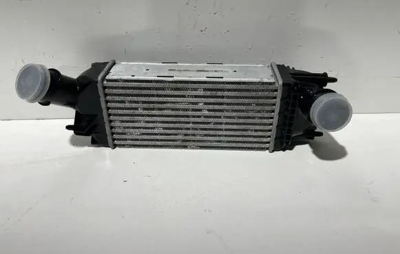 Citroen C5 Intercooler radiator 9657073480
