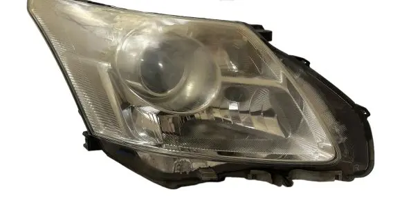 Toyota Avensis T270 Headlight/headlamp H279GRDE 12675