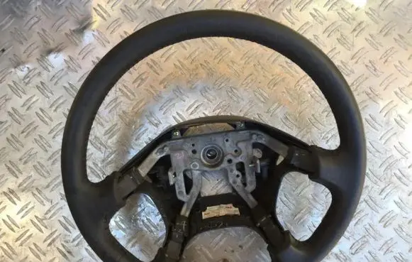 Mitsubishi Outlander Steering wheel