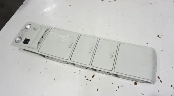 Volkswagen Tiguan Rear seat light