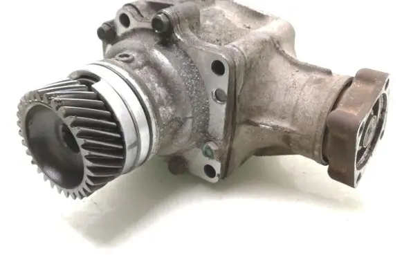 Gearbox transfer box case