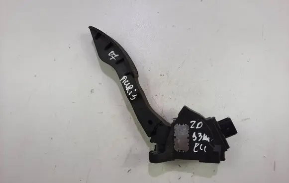 Toyota Auris 150 Accelerator throttle pedal 7811002020