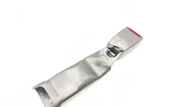 Front seatbelt buckle