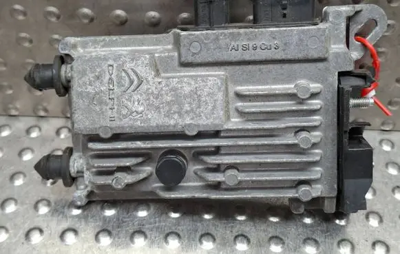 Citroen C4 Grand Picasso Engine control unit/module S26282984 9810858380