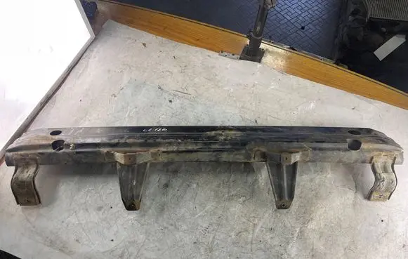 Toyota Land Cruiser (J120) Front bumper cross member