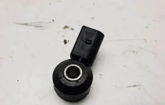 Volkswagen Crafter Detonation knock sensor 030905377D YM2112A699BA 30905377C