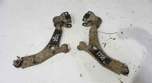 Volvo V40 Front lower control arm/wishbone