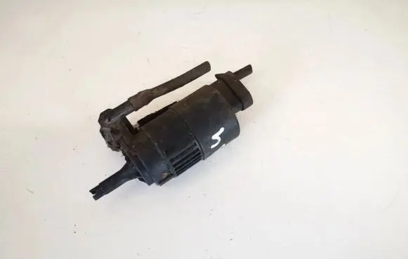 Renault Espace III Windscreen/windshield washer pump 700174 2800f17